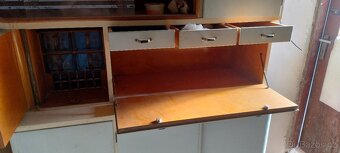 Starý kredenc - 3