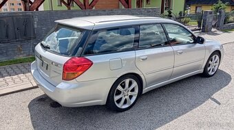 Subaru Legacy spec B H6 - 3