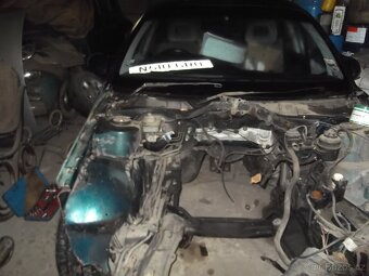 Prodám náhradní díly Opel Omega B, 2.0 diesel, sedan - 3