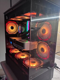 Herní bestie – úplně nové, rtx 4070 (3fan), Ryzen 7500F (AM5 - 3