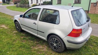 Volkswagen golf 1.6 benzin - 3
