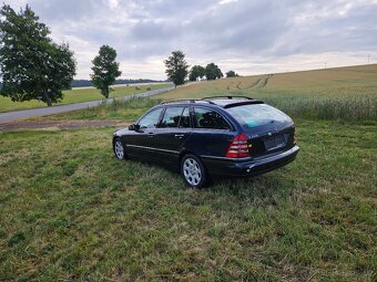 Mercedes Benz C220 CDI,110 kw,r.v.2005,tempomat,digitalni kl - 3
