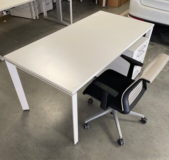 Kancelářské místo Steelcase - 3