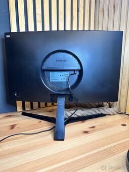 Herní monitor Samsung C24RG50 144 Hz - 3