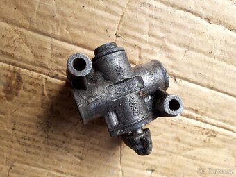 Zetor 50 Super - díly - 3