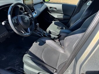 Toyota Corolla 2,0Hybrid 112kw Executive 2019 - 3