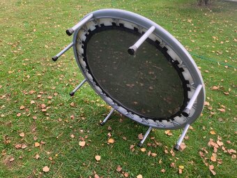Trampolína, koloběžka, kolo - 3