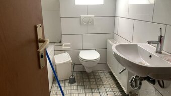 pokoje pro starsi pracujici muze pouze cizinci - 3