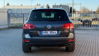 Volkswagen Touareg //3.0TDi//180kW//VZDUCH//VÝBAVA//ČR// - 3