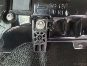 zadní světlo bez objímky P Toyota RAV4 12/2018 - 3