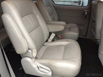 Kia Carnival 2.9Crdi AUTOMAT kůže - 3