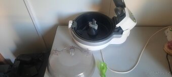 Horkovzdušná fritéza Tefal na lžičku oleje - 3