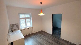 Prodej bytu 2+kk 40,7 m2 ul. Na Vyhlídce (nad Vřídlem) - 3