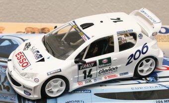 Soutěžní vozy Ford/Lancia/Peugeot (1:24) - 3