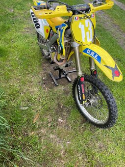 Suzuki rmz 250 - 3