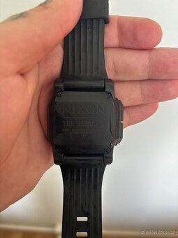 Nixon Regulus - 3