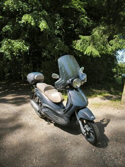 Piaggio Beverly 250 cruiser - 3