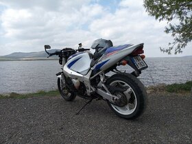 Prodám Suzuki GSX-R 750 K1 - 3