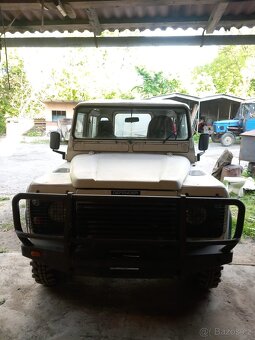 Nákladní automobil terénní, Land Rover Defender 90 TDI - 3