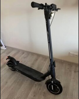 Elektrická koloběžka W-TEC Lambreto Max 10" - 3