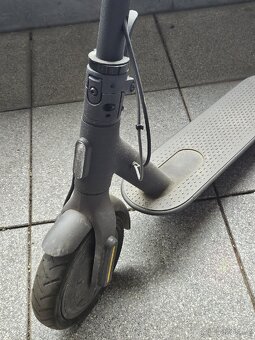 Xiaomi Scooter Essential - 3