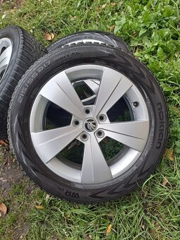 Alu kola 5x112 originál Škoda Superb III 215/55 R17 - 3
