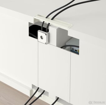 TV stolek pro zásuvky IKEA Besta bílá Voxtorp dveře - 3