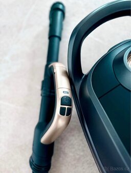 Sencor SVC 9300BK - 3