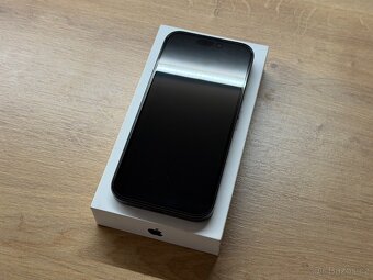 Iphone 15pro 256gb černý titan - 3