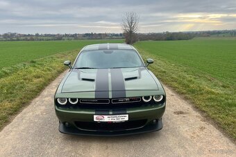 Dodge Challenger Scat pack / SRT 6.4 V8 - pronájem - 3