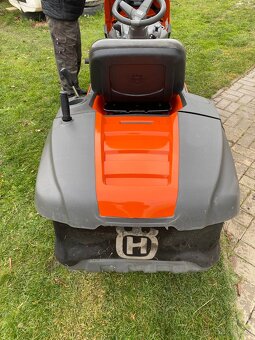 zahradní traktor Husqvarna CTH 126 - 3