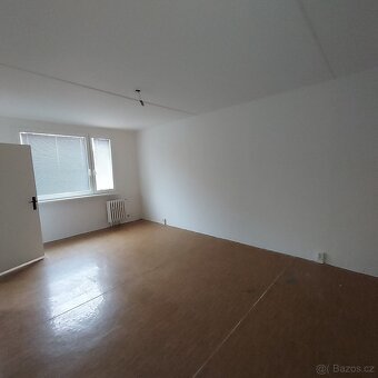 Pronájem bytu 3+1 v ulici Jiráskova, Chomutov - 3