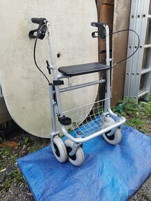 Chodítko se sedátkem - 3