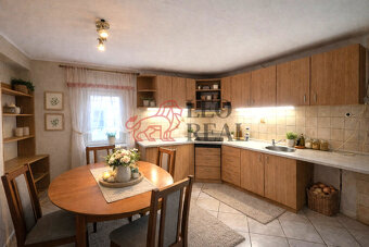 Pronájem 3+1 v rodinném domě 92 m² se zahradou - 3