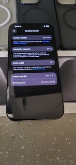 iPhone 15 pro 128GB  Black Titanium - 3