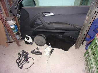 Audi A3 pravá stahovačka - 3