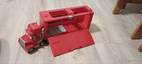 Cars kamion Mack - 3