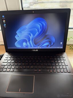 Prodám herní notebook Asus F550 - 3