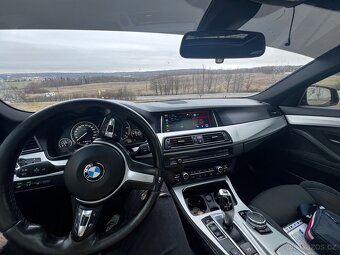 Dekor BMW F10/11 - 3