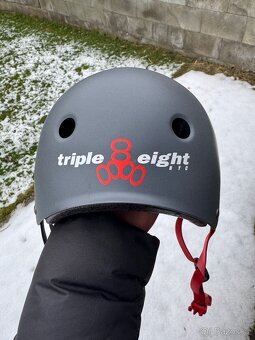 TRIPLE EIGHT HELMA BRAINSAVER EPS KELLY S/M - 3