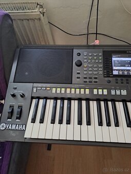Prodám yamaha psr s 770 - 3