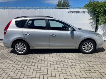 Hyundai i30, 1,6 CRDi CW 66 kW, klimatizace, STK do 05/26 - 3