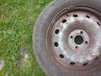 Celoroční  pneu 185/60R15 - 3