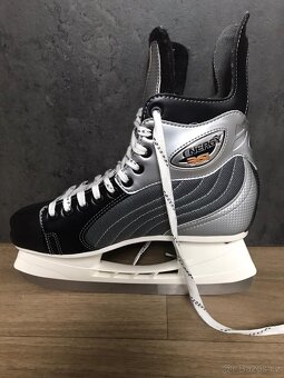 Brusle 44, Botas, nové - 3
