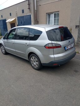 Prodám Ford S-max na opravu nebo ND - 3