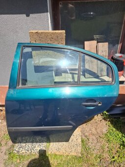 Skoda Octavia Liftback boční dveře - 3