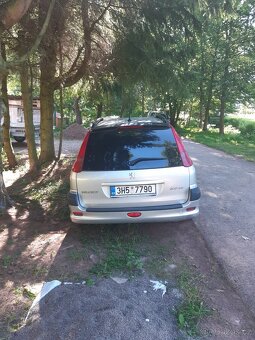 Peugeot 206 1.4 benzín - 3