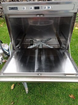 Myčka gastro Zanussi - 3