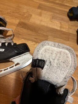 Prodám brusle Bauer S140 vel 32 - 3