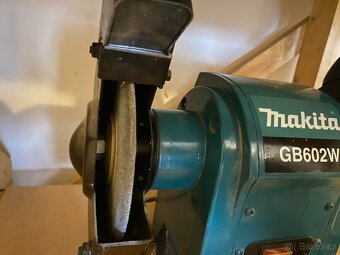 Dvoukotoučová bruska Makita GB602W - 3